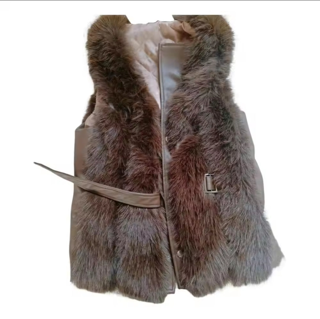 "Dana" vest