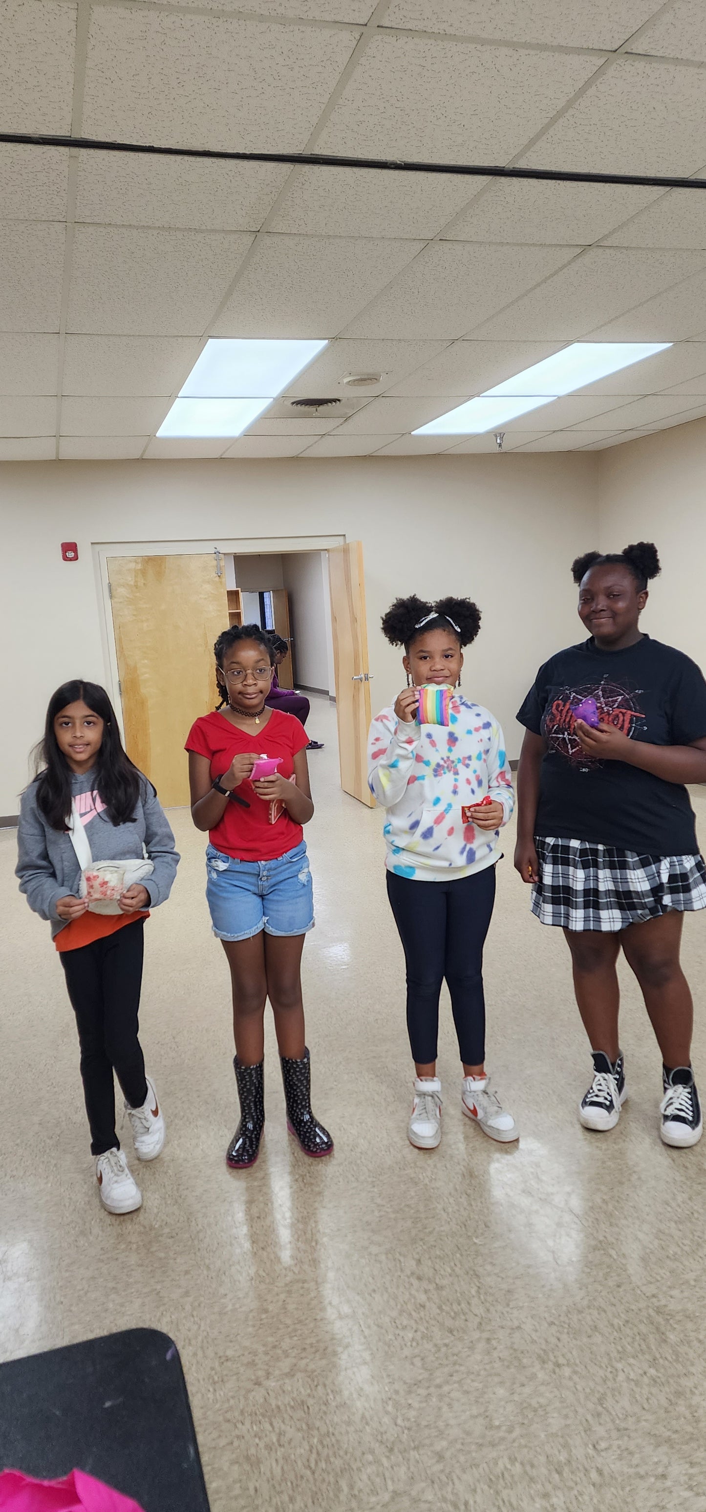 Sewing class (child) semi group (2 or 3 people) Advanced Beginner
